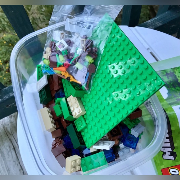 LEGO Minecraft 21114 The Farmer & 30393 Steve & Creeper Building Blocks Sets - Picture 4 of 13